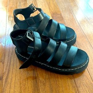 Sincerely Jules black sandals